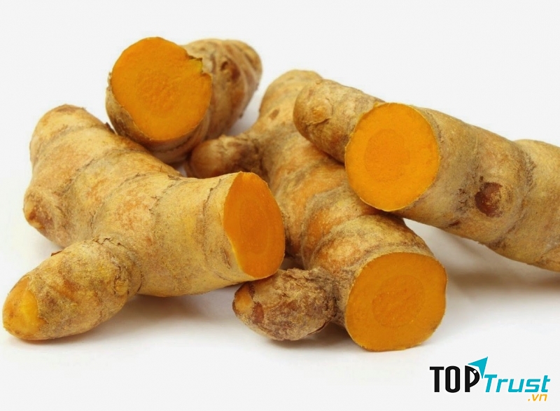 Kinh nghiệm chữa bệnh trĩ từ củ nghệ