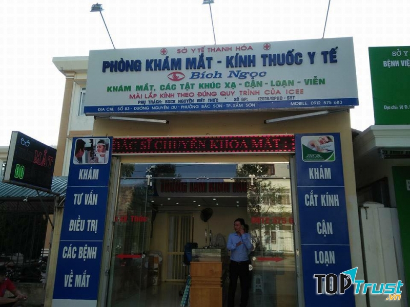 Kính thuốc Bích Ngọc