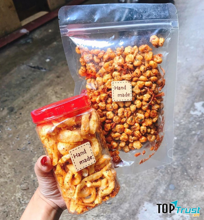 Những tín đồ ẩm thực Hà Thành cũng thường xuyên tìm đến ﻿Kinoko Corner để chiều chuộng chiếc bụng đói cho những ngày không nên ra đường.