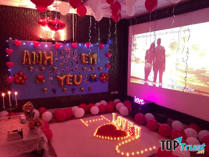 Phòng xem phim rộng rãi thoải mái