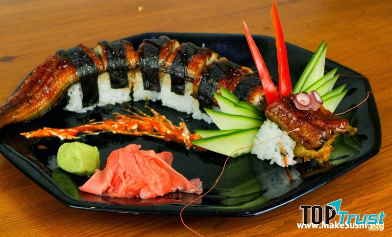 Cơm cuộn rồng lươn