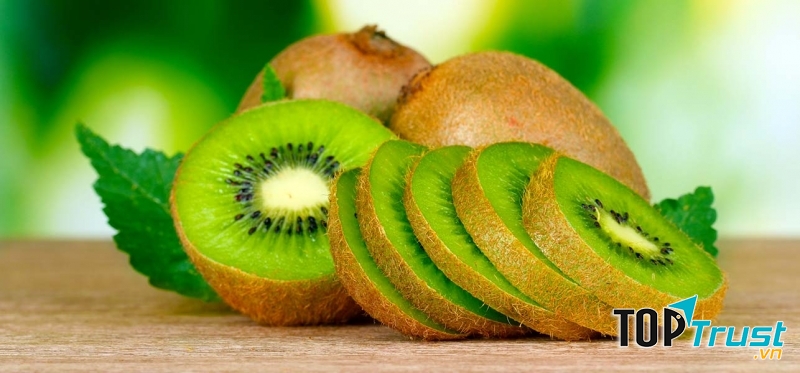 Tác dụng không ngờ của kiwi với làn da