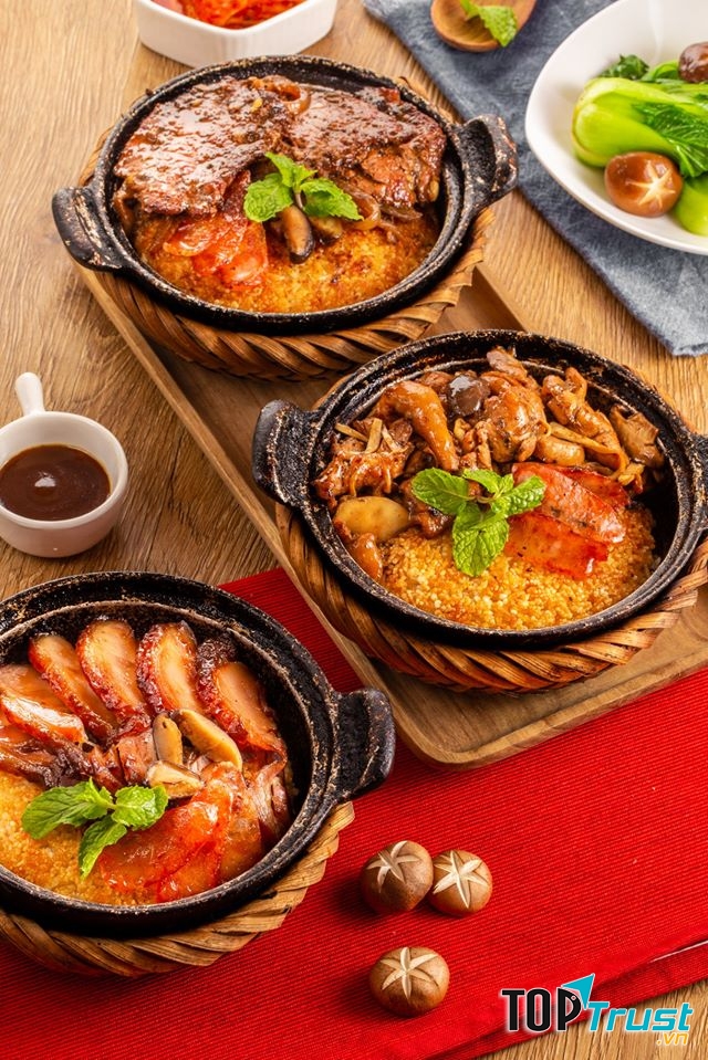 KOMBO - Cơm Niêu Singapore