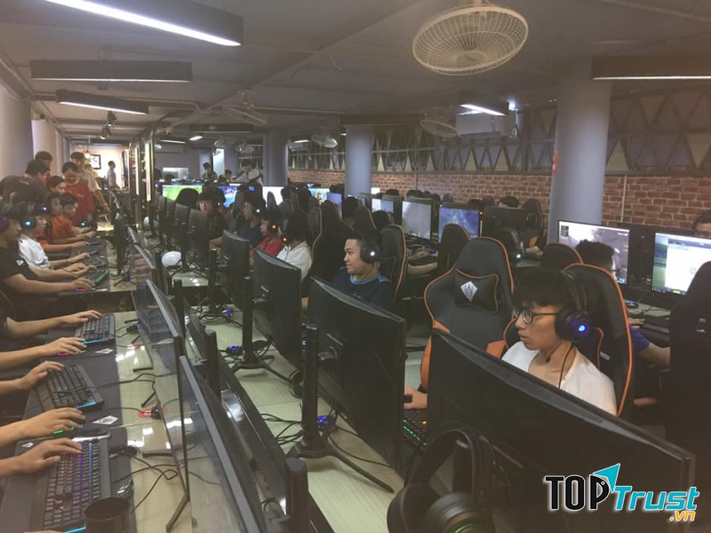 KOW Gaming Center