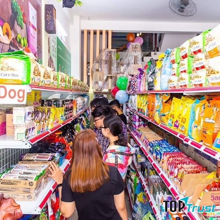 KPetMart đứng đầu trong Top 20 Đại Lý tăng trưởng vượt trội năm 2018, Top 10 Đại Lý tăng trưởng năm 2019 của công ty CPXNP RAINBOW chuyên phân phối thức ăn chó mèo nhập khẩu Hàn Quốc tại Việt Nam...