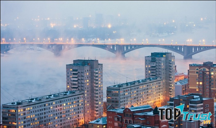 Mùa đông trên thành phố Krasnoyarsk