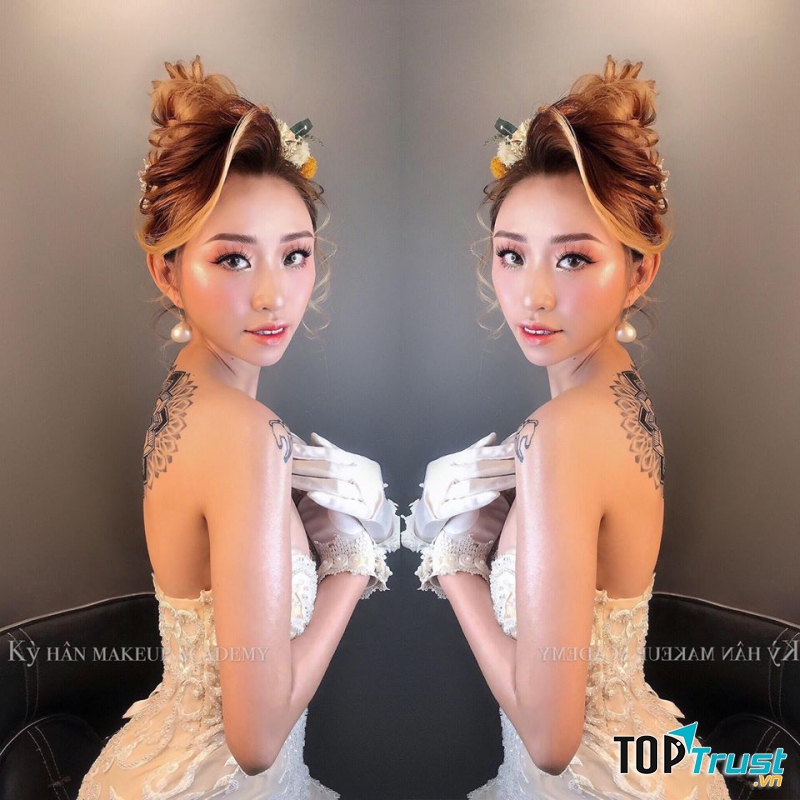 Kỳ Hân Make up (Studio BB Kỳ Hân)