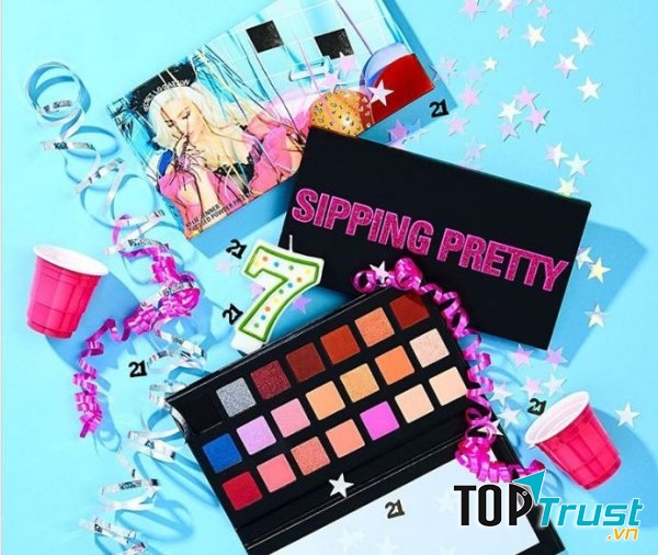 Kylie Cosmetics 21 Collection Sipping Pretty