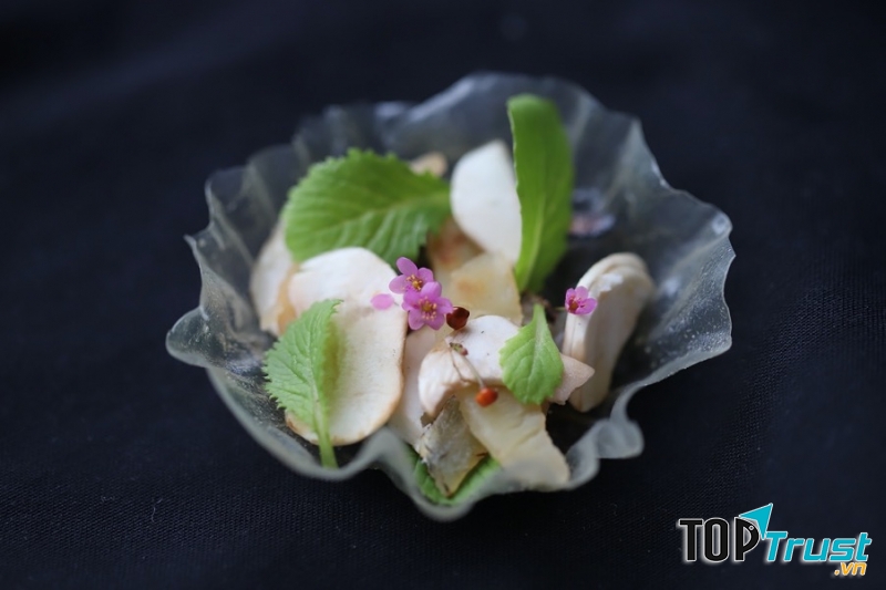 Không gian bên trong của La Chérie
