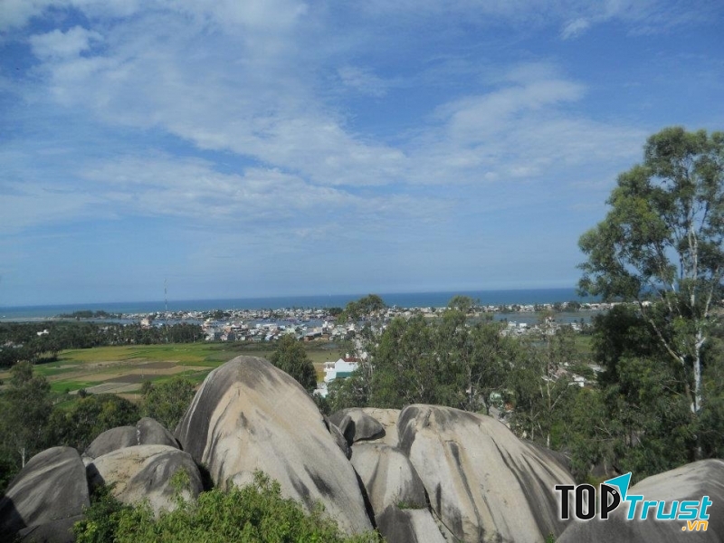 La Hà Thạch Trận (cụm núi chính)