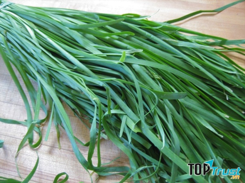 Canh lá hẹ sẽ giúp nam giới tăng cường tinh lực