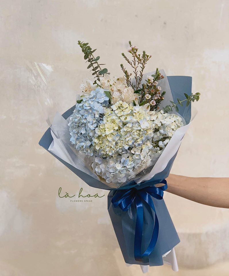 Là Hoa . Flowers Speak