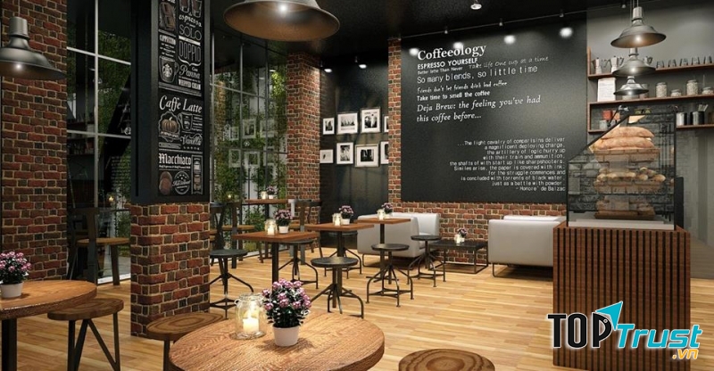 La Maison Cafe & Restaurant.