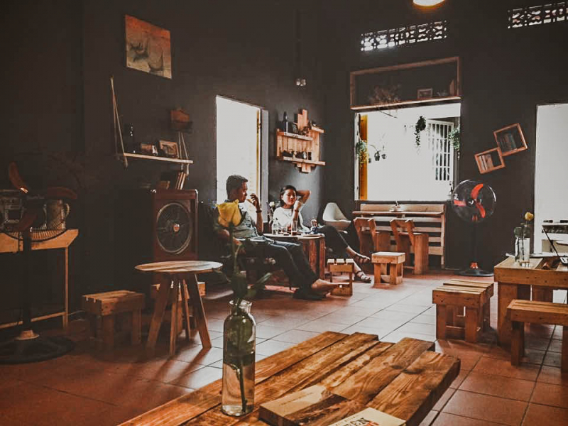 La Pensée Café & Librairie