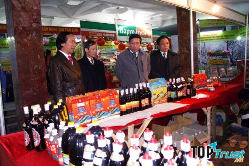 Nước mắm Diêm Điền được công nhận là hàng chất lượng Việt Nam.