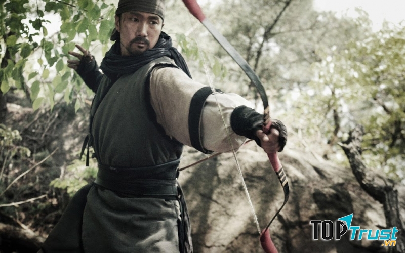 La Xuân Kiều nổi danh tài hoa, văn võ song toàn, sử cây Vĩ Mao Thần Cung (Hình ảnh mang tính minh họa).