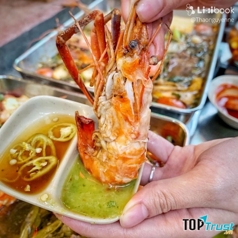 Đồ ăn tại quán