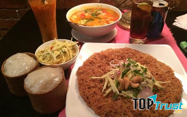 Món ăn Thái bắt mắt ở Lạc Thái 1