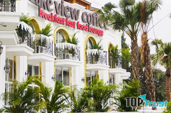 Lake View Coffee Đảo