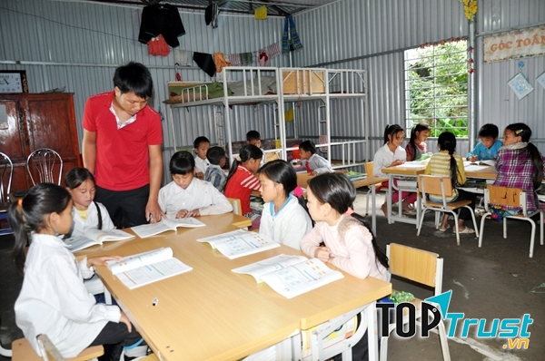 Làm gương - bí quyết giúp giữ trật tự trong lớp