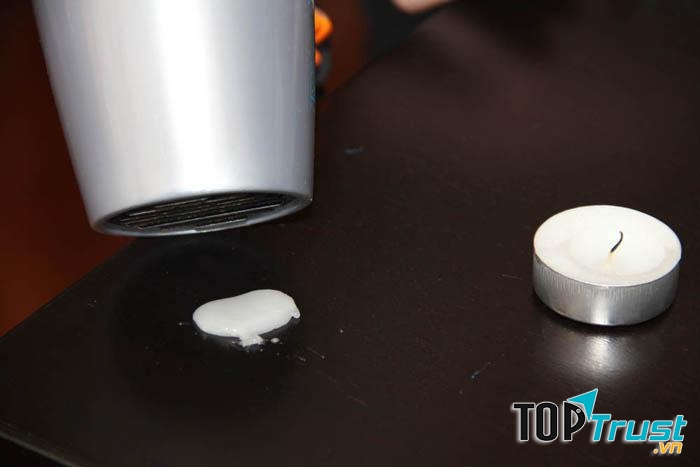 Làm sạch vết sáp