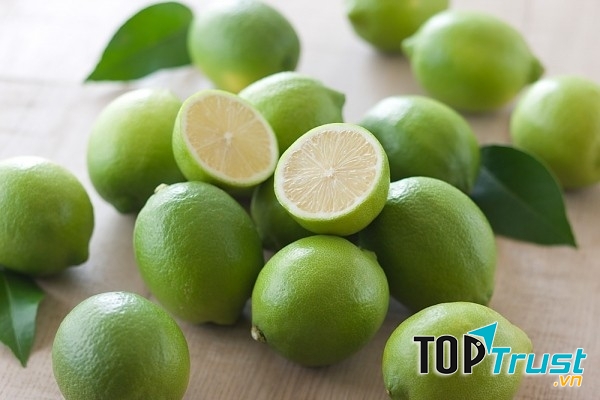 Làm trắng da bằng chanh tươi