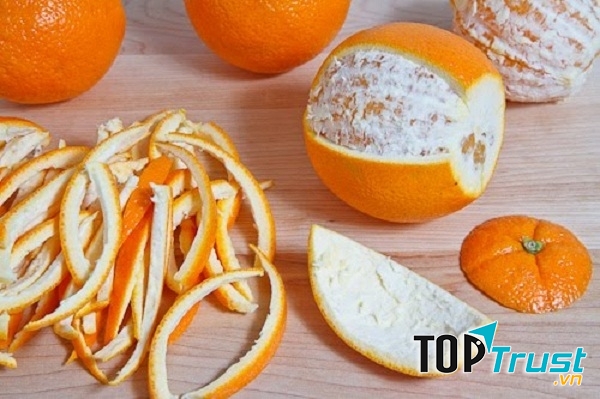 Vỏ cam có khả năng loại bỏ những sắc vàng trên răng