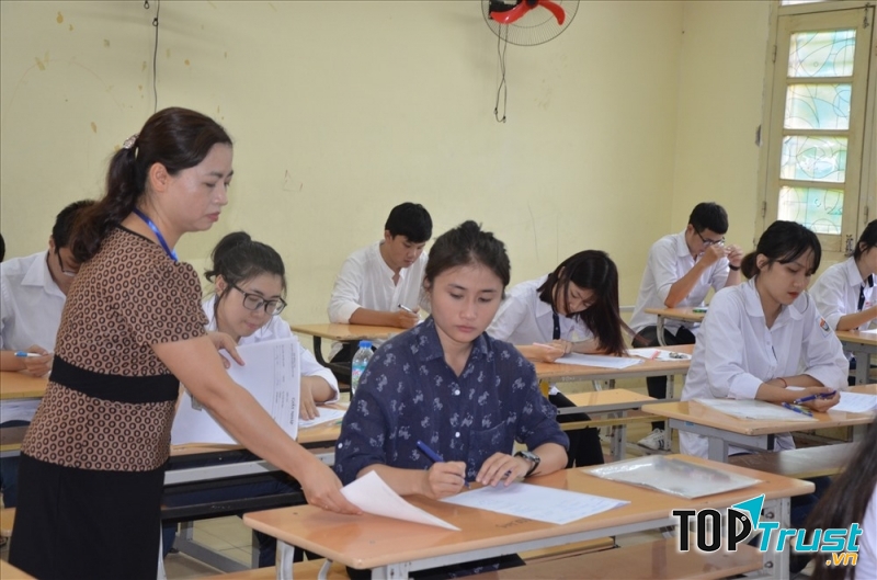 Thời gian giữa hai môn thành phần của bài thi tổ hợp được rút ngắn