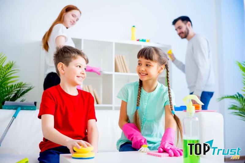 Làm việc nhà cũng là một cách dạy trẻ tự lập