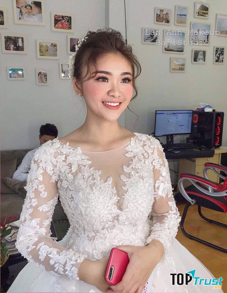 Lan Anh Make Up (Bali Studio)
