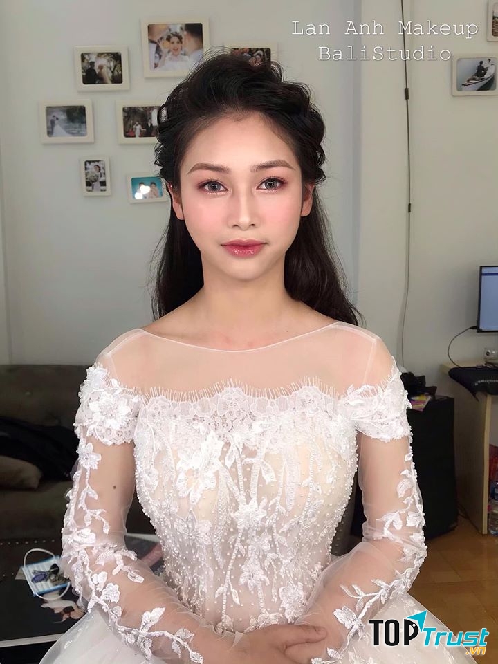 Lan Anh Make Up (Bali Studio)
