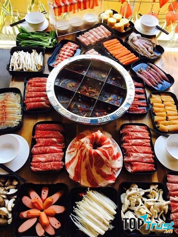 Buffet lẩu ăn no nê tại Lan Kwai Fong