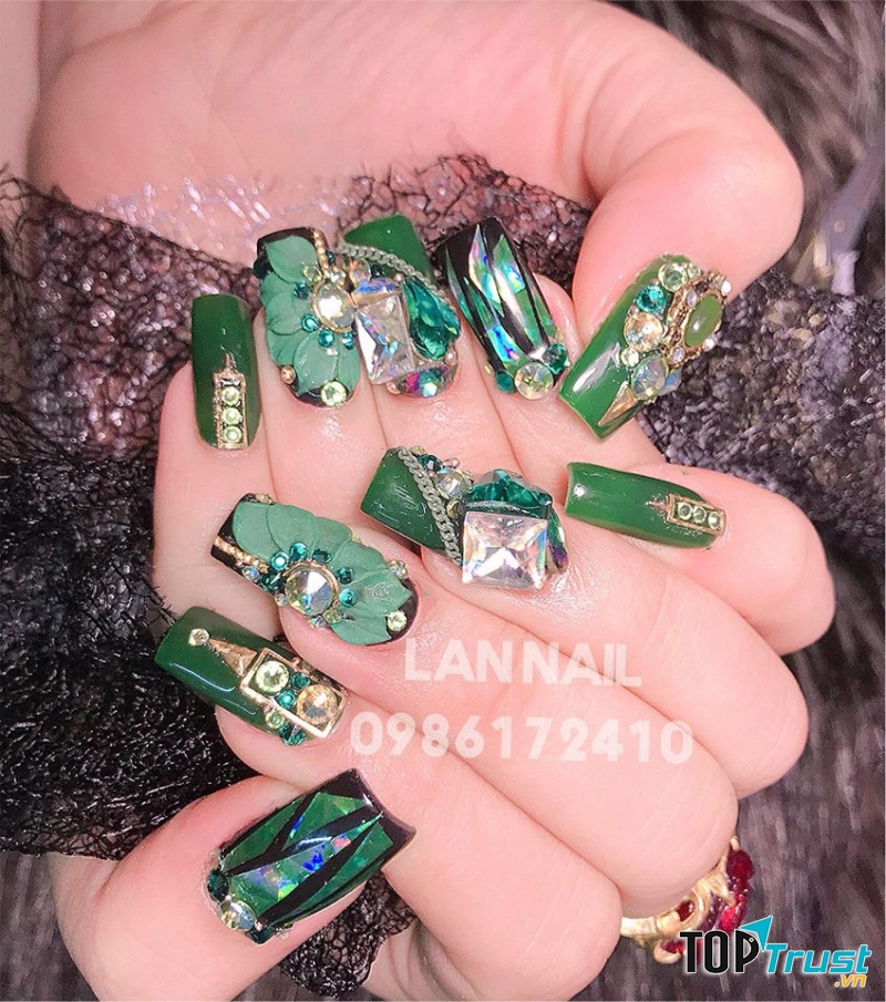 Lan Nail