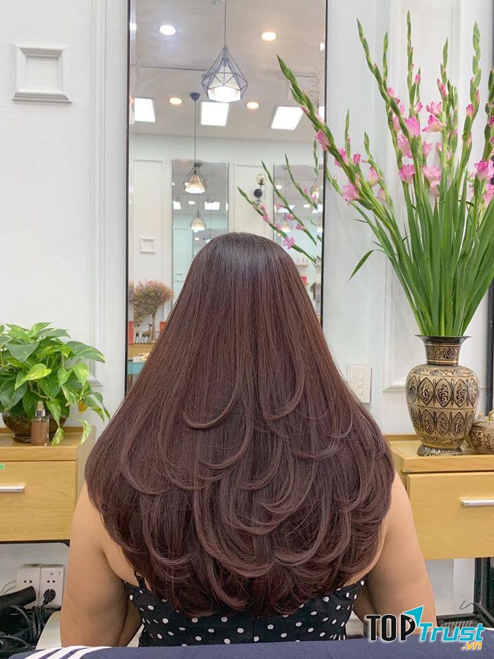 Lân Nguyễn Hair Salon