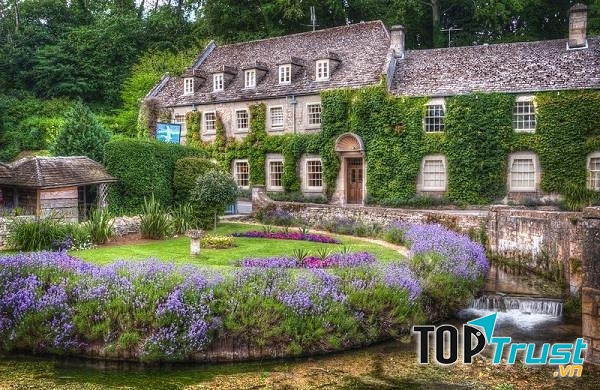 Những ngôi nhà thiết kế rất đặc biệt