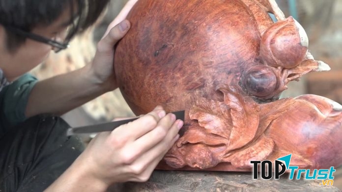 Làng Chạm Khắc Gỗ Đông Giao