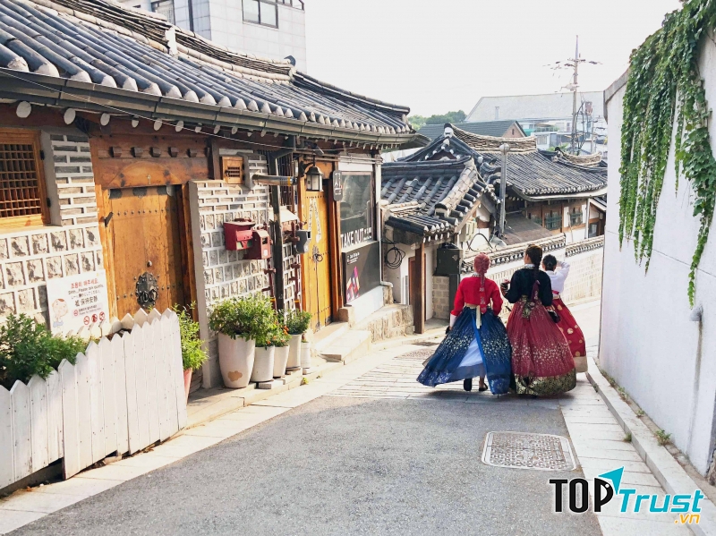 Làng cổ Bukchon Hanok
