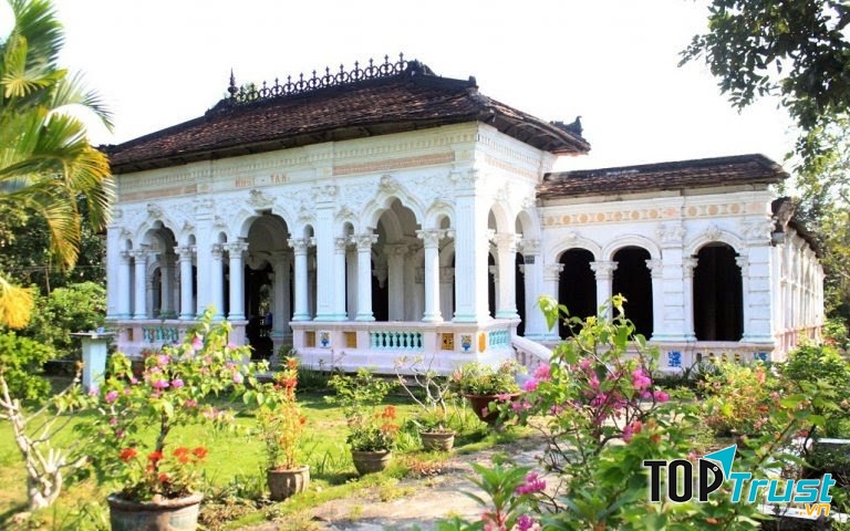 Làng nhà cổ Đông Hòa Hiệp