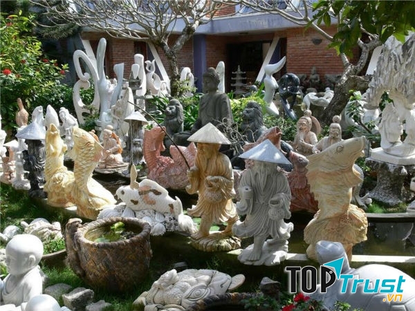 Làng đá mỹ nghệ Non Nước.