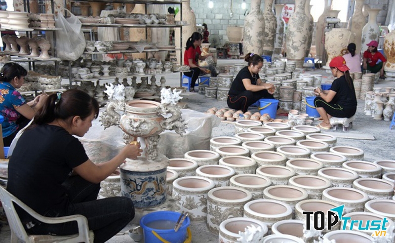 Làng gốm Bát Tràng