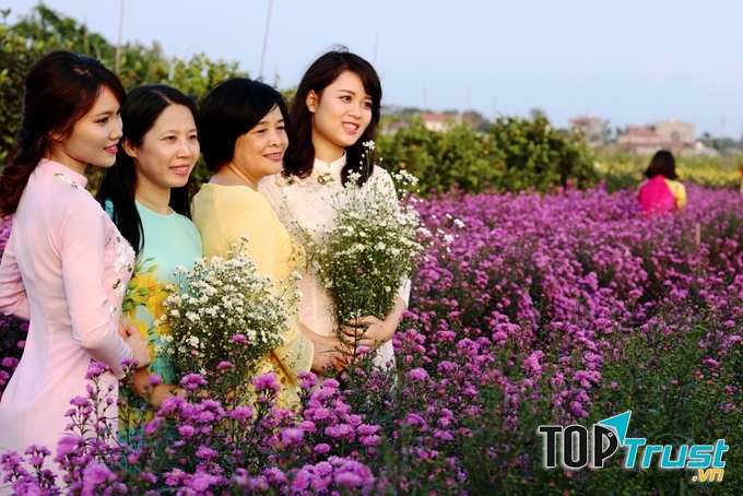 Làng hoa Hạ Lũng