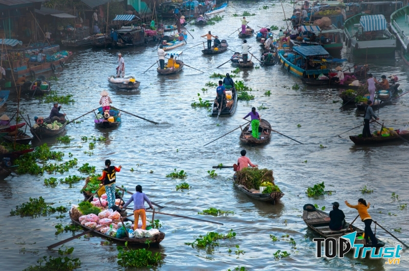 Chợ nổi Ngã Năm – Sóc Trăng