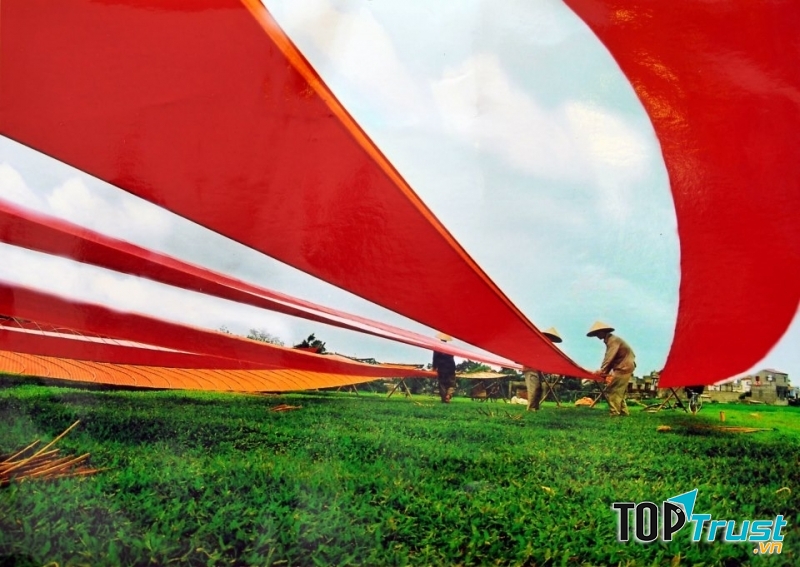 Làng lụa Vạn Phúc