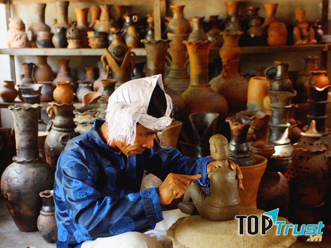 Sản phẩm gốm rất độc đáo, được làm hoàn toàn bằng tay