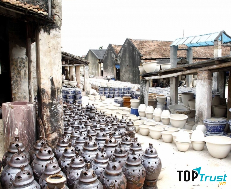 Làng gốm Bát Tràng