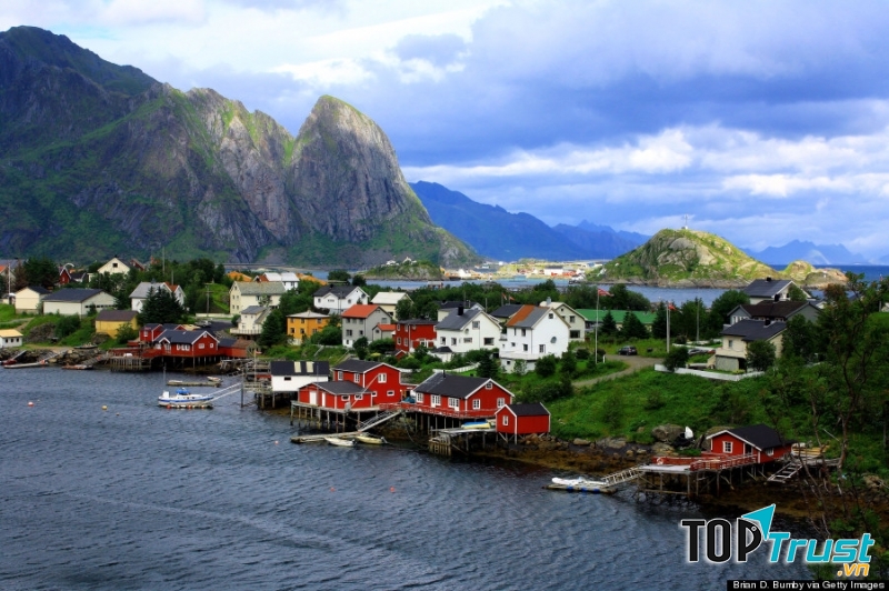 Làng chài xinh đẹp Reine