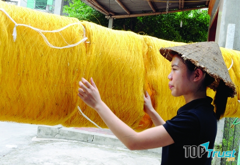 Phơi tơ