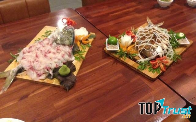 Những món ăn được trang trí khéo léo ở Lão Ngư