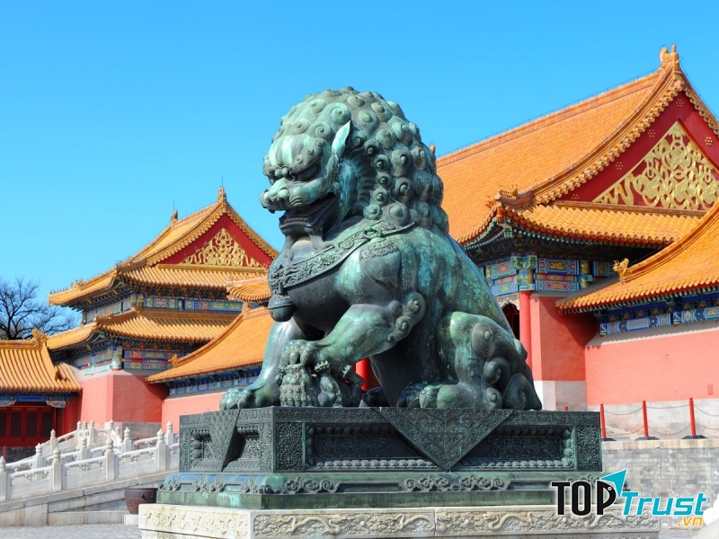 Vương Khố Nhi đã nghĩ ra ý định đem quầy bánh bao của mình vào cung bán.
