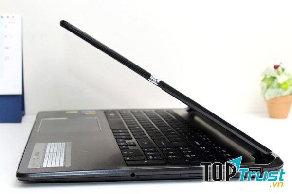 Laptop Acer V5-573G-74504G1